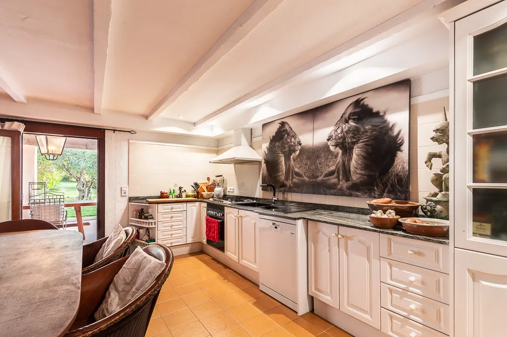 Unik finca-ensemble med boutique-karaktär och havsutsikt nära Cala Agulla-7