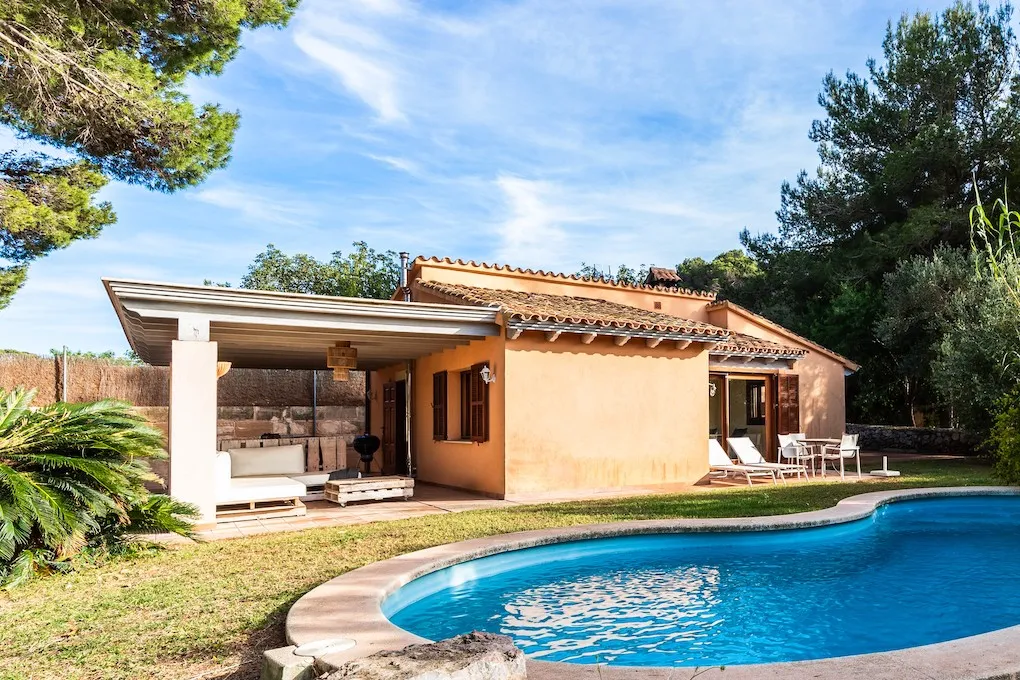 Unik finca-ensemble med boutique-karaktär och havsutsikt nära Cala Agulla-16