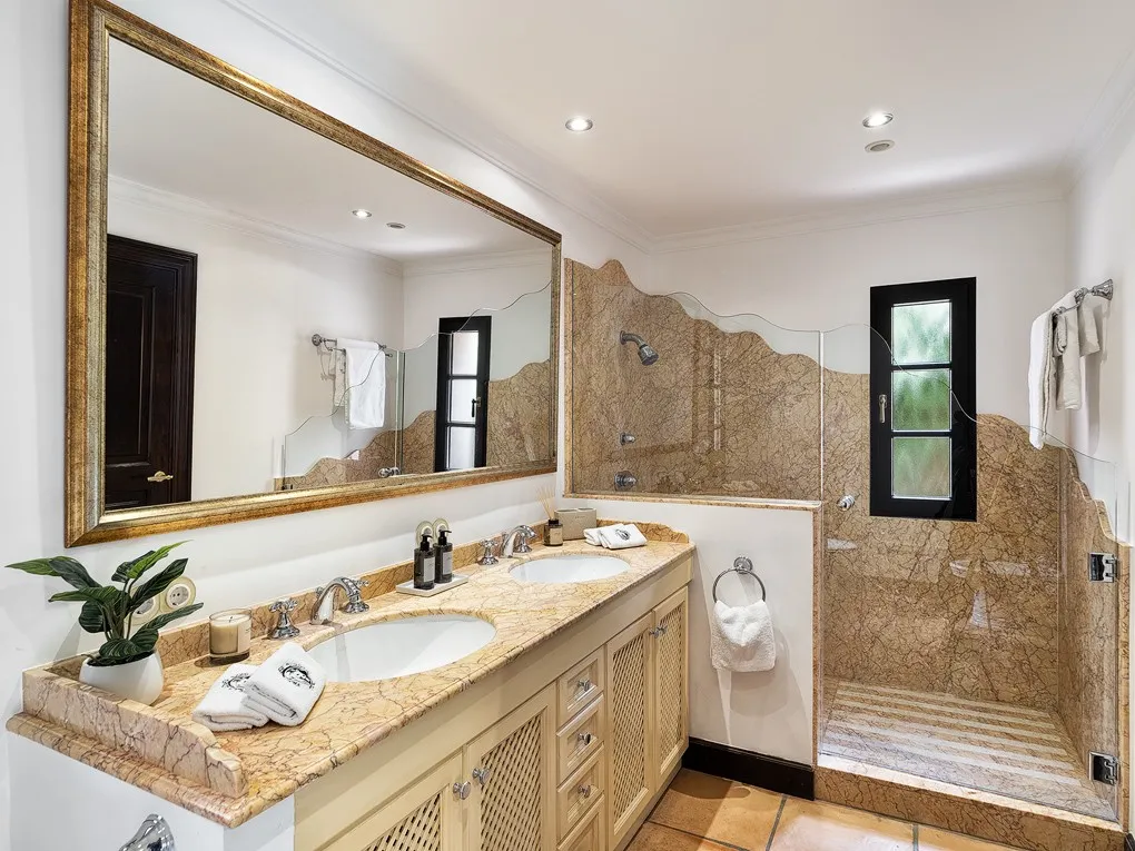 Luksusowa willa z widokiem na morze i licencją na wynajem w Costa d'en Blanes-10