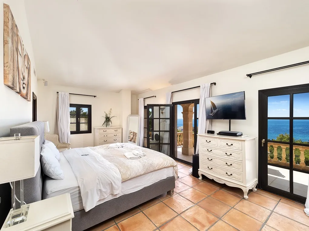 Luksusowa willa z widokiem na morze i licencją na wynajem w Costa d'en Blanes-7