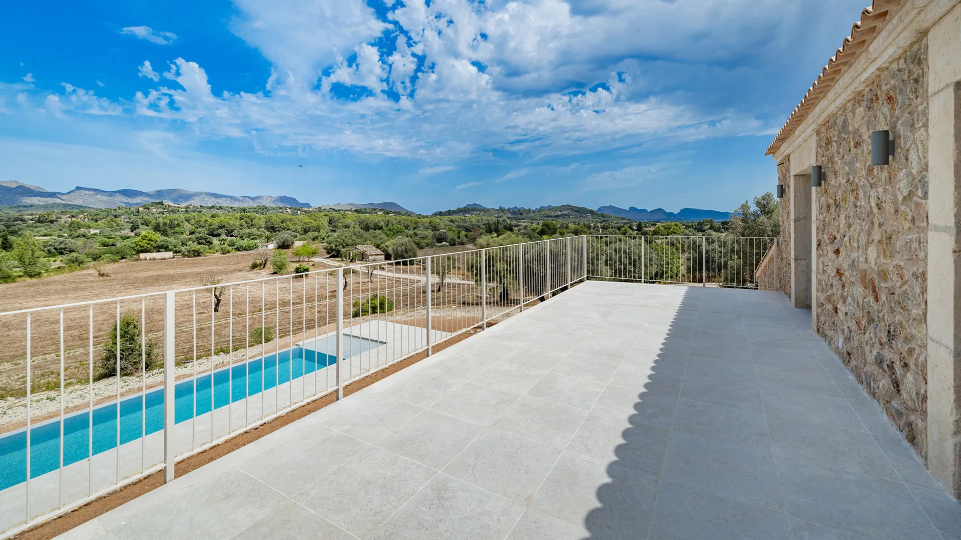 Nuovissima casa di campagna di alta qualità con vista mozzafiato-15