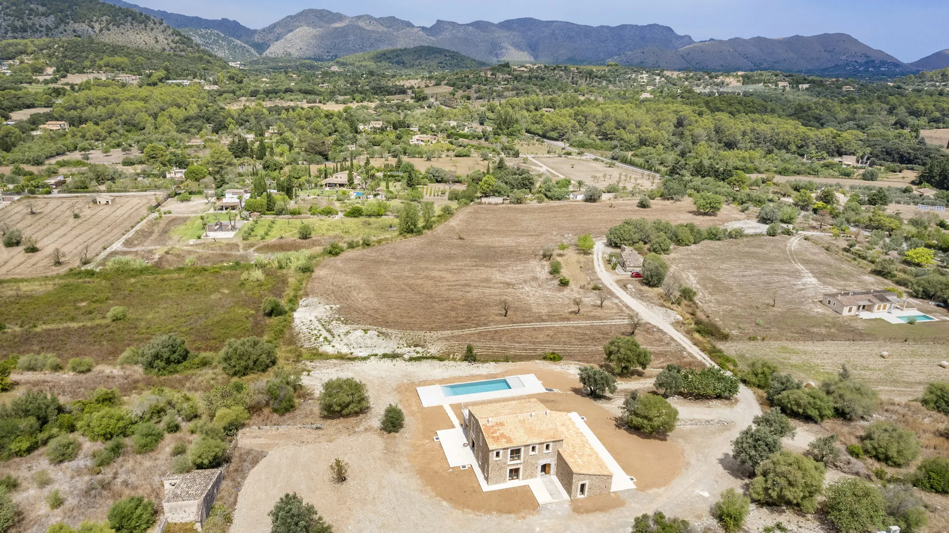 Nuovissima casa di campagna di alta qualità con vista mozzafiato-12