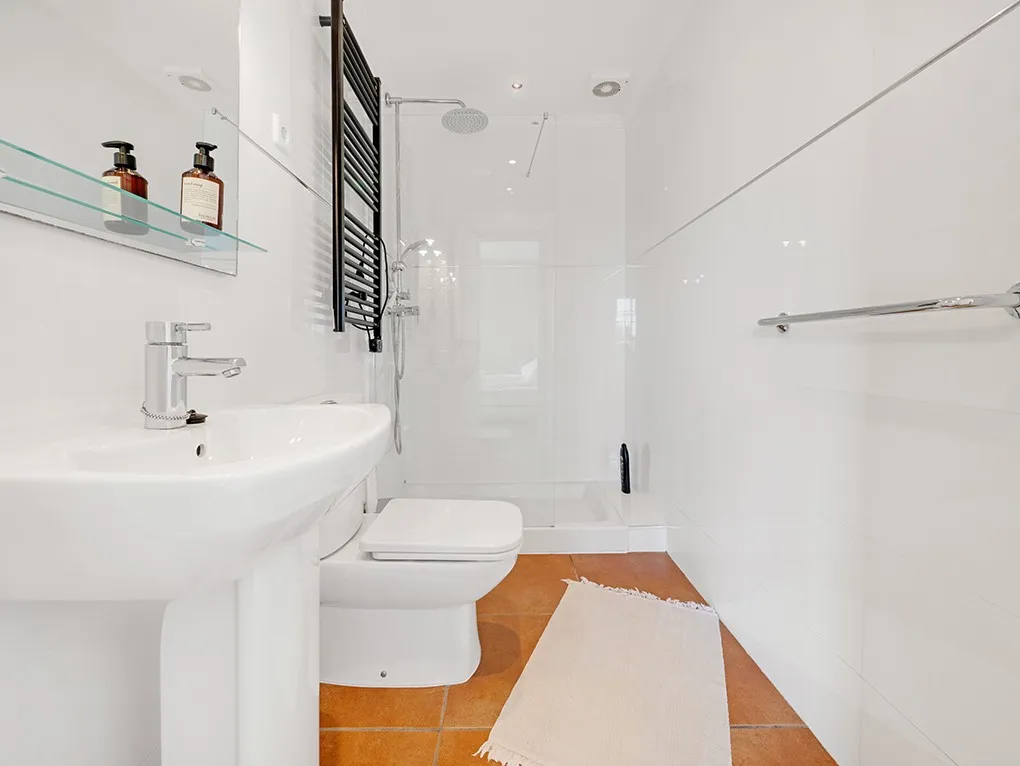 Hörnhus i populärt bostadsområde i Santa Ponsa-13