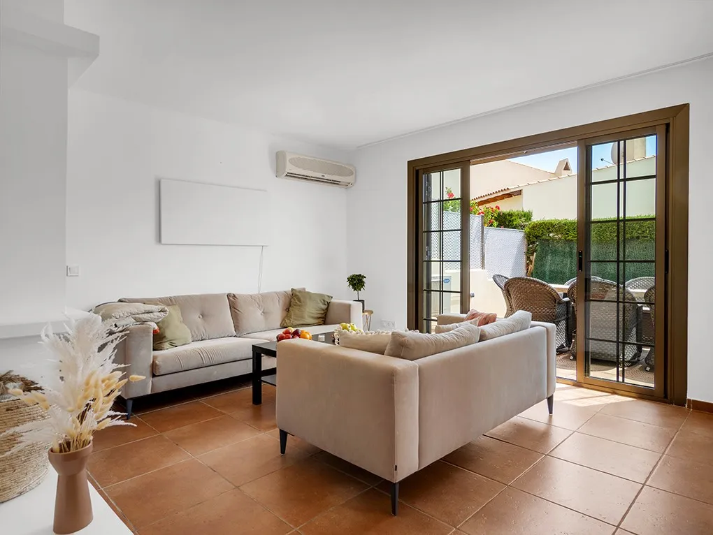 Hörnhus i populärt bostadsområde i Santa Ponsa-3