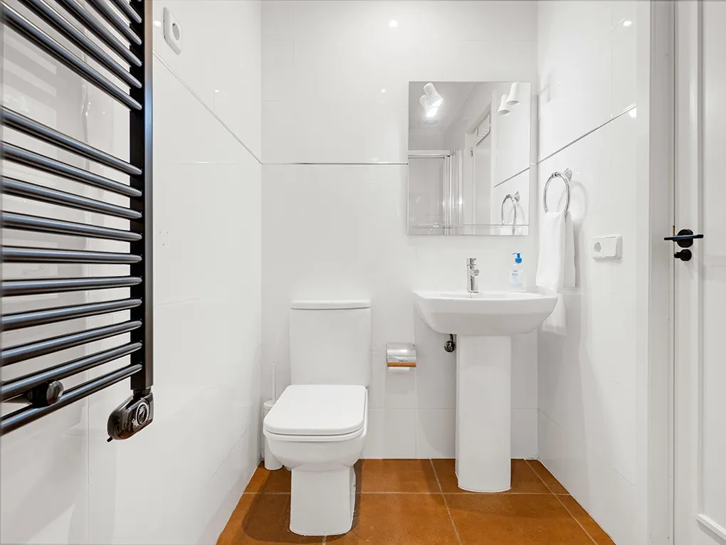 Hörnhus i populärt bostadsområde i Santa Ponsa-11