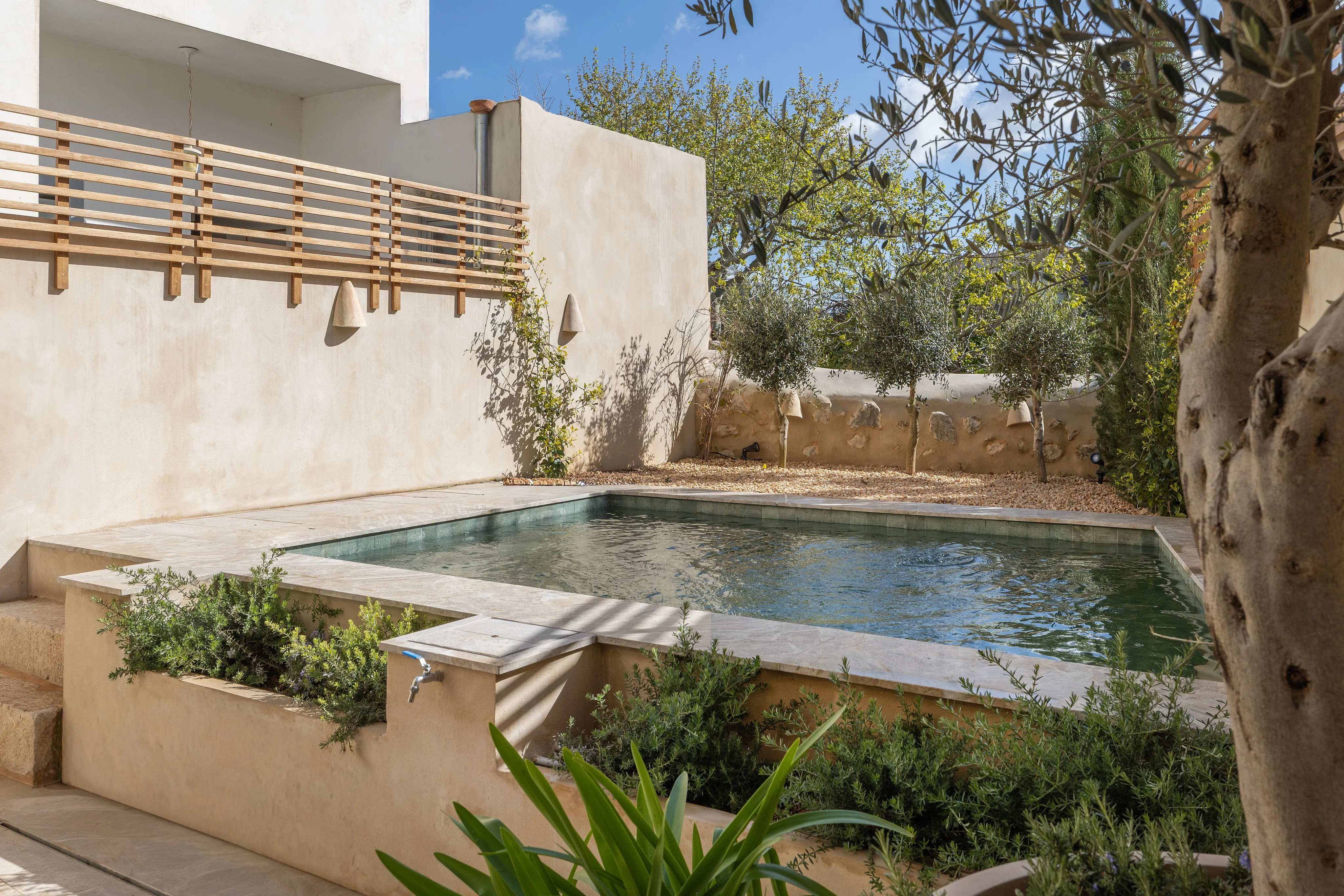 Exclusive townhouse in the heart of Alaró-2