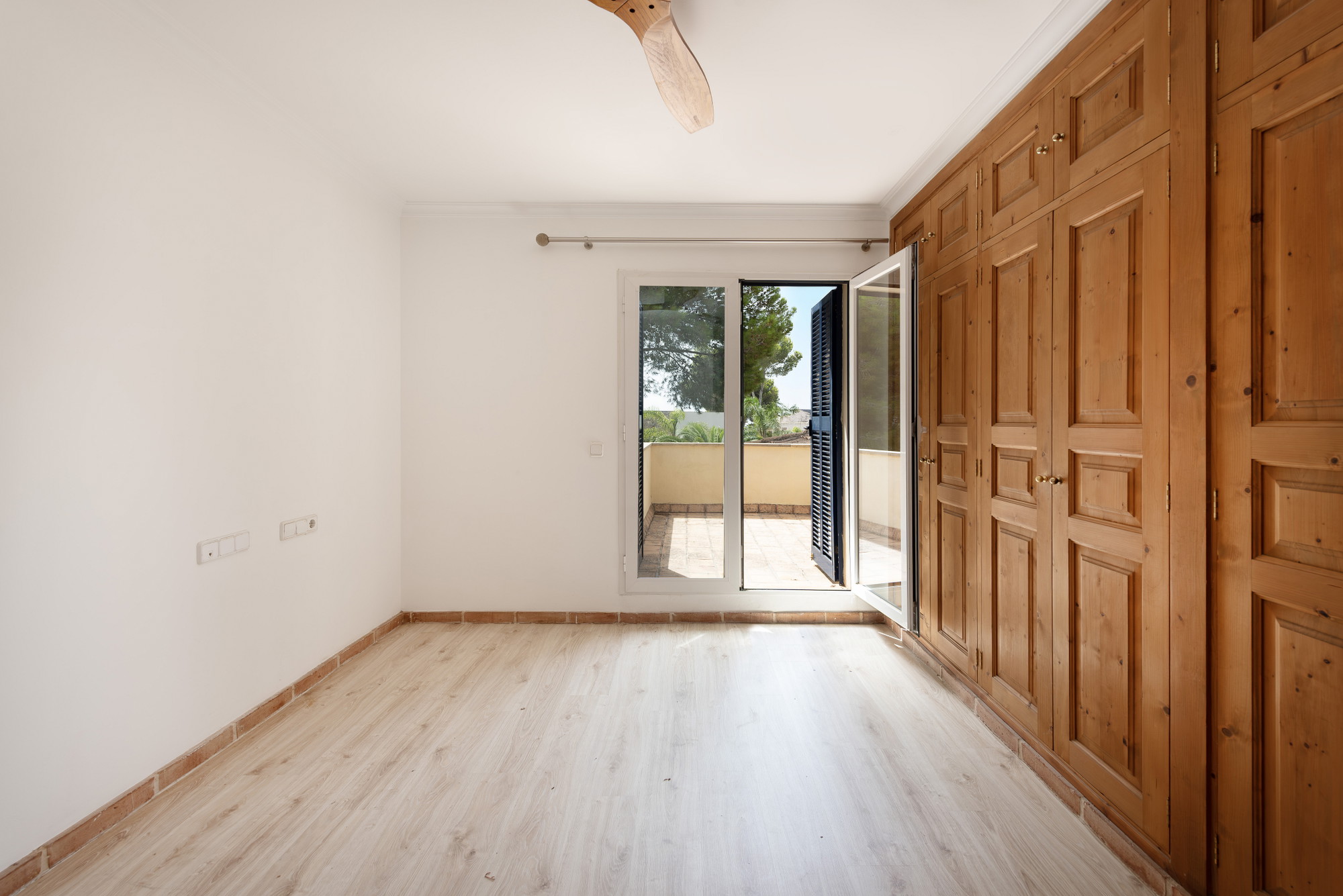 Mediterranean-Style House for Rent in Sol de Mallorca-17