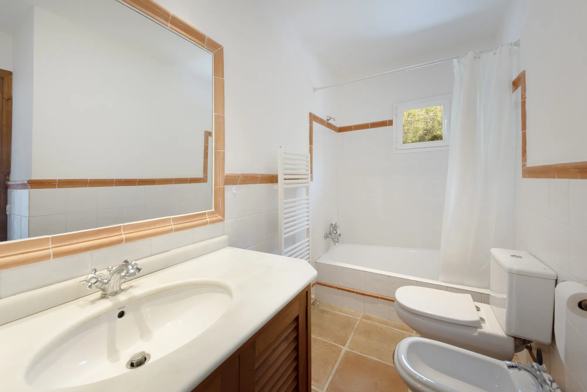 Mediterranean-Style House for Rent in Sol de Mallorca-13