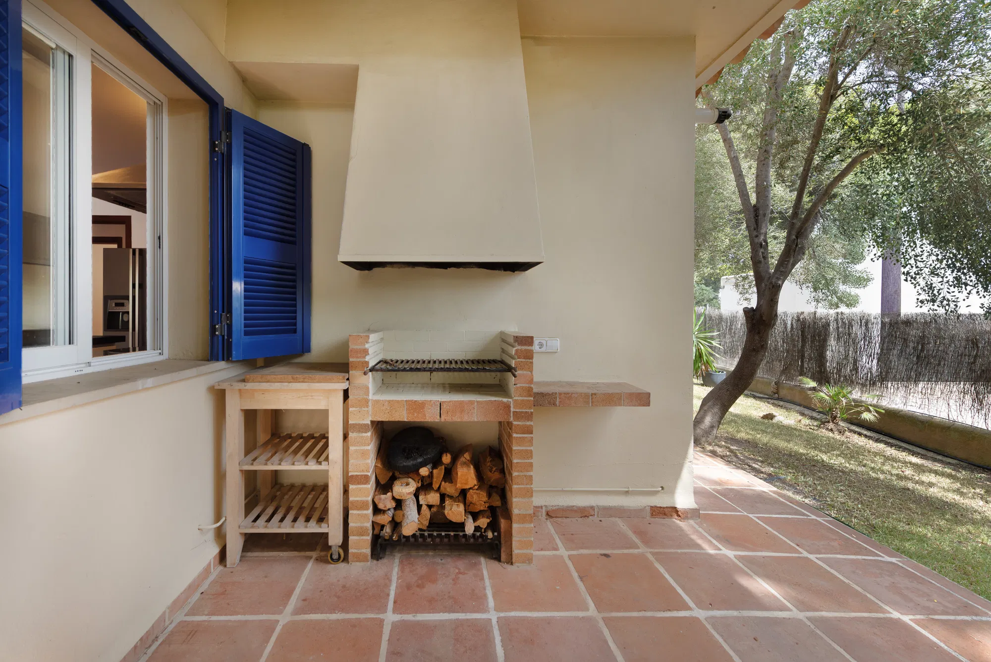 Mediterranean-Style House for Rent in Sol de Mallorca-19