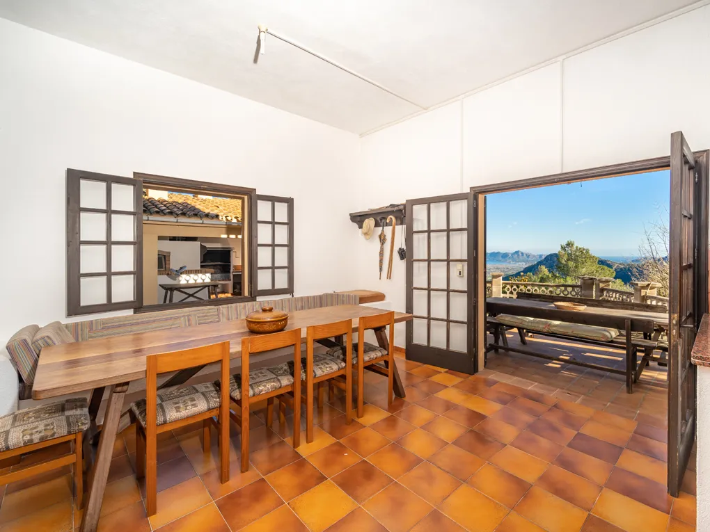 Finca in Pollensa with spectacular sea views-7