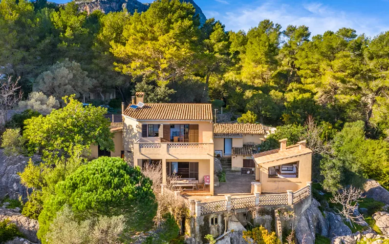 Finca in Pollensa with spectacular sea views