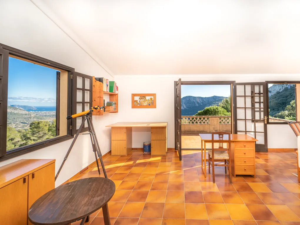 Finca in Pollensa with spectacular sea views-13