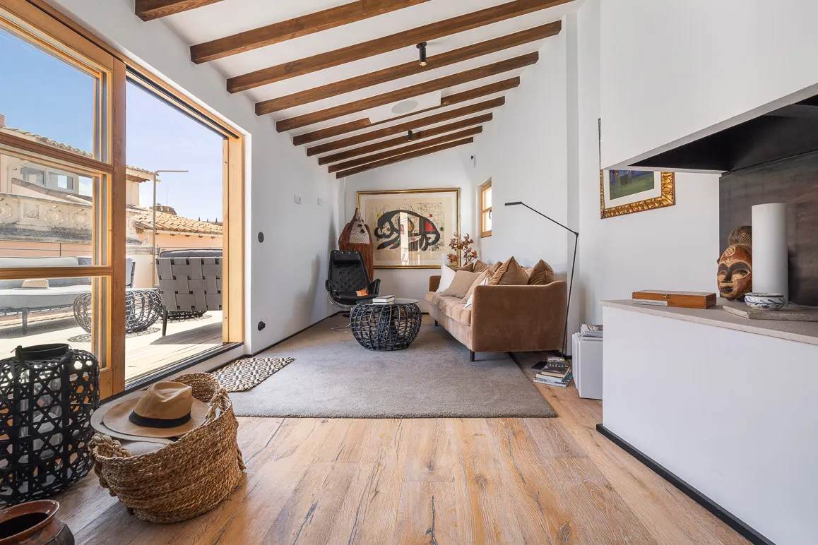Charming penthouse in Palma's pedestrian zone-5