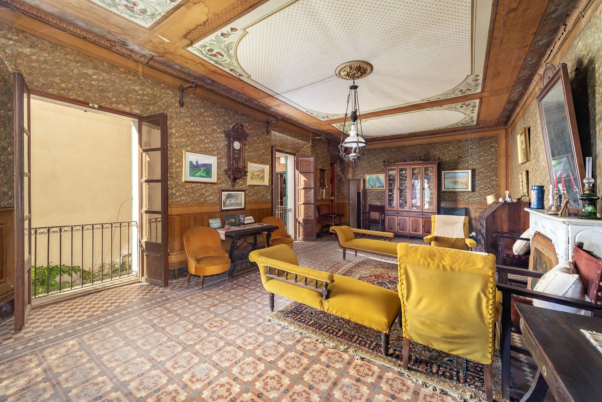 Charmantes, renovierungsbedürftige Stadthaus aus dem 19. Jahrhundert-12