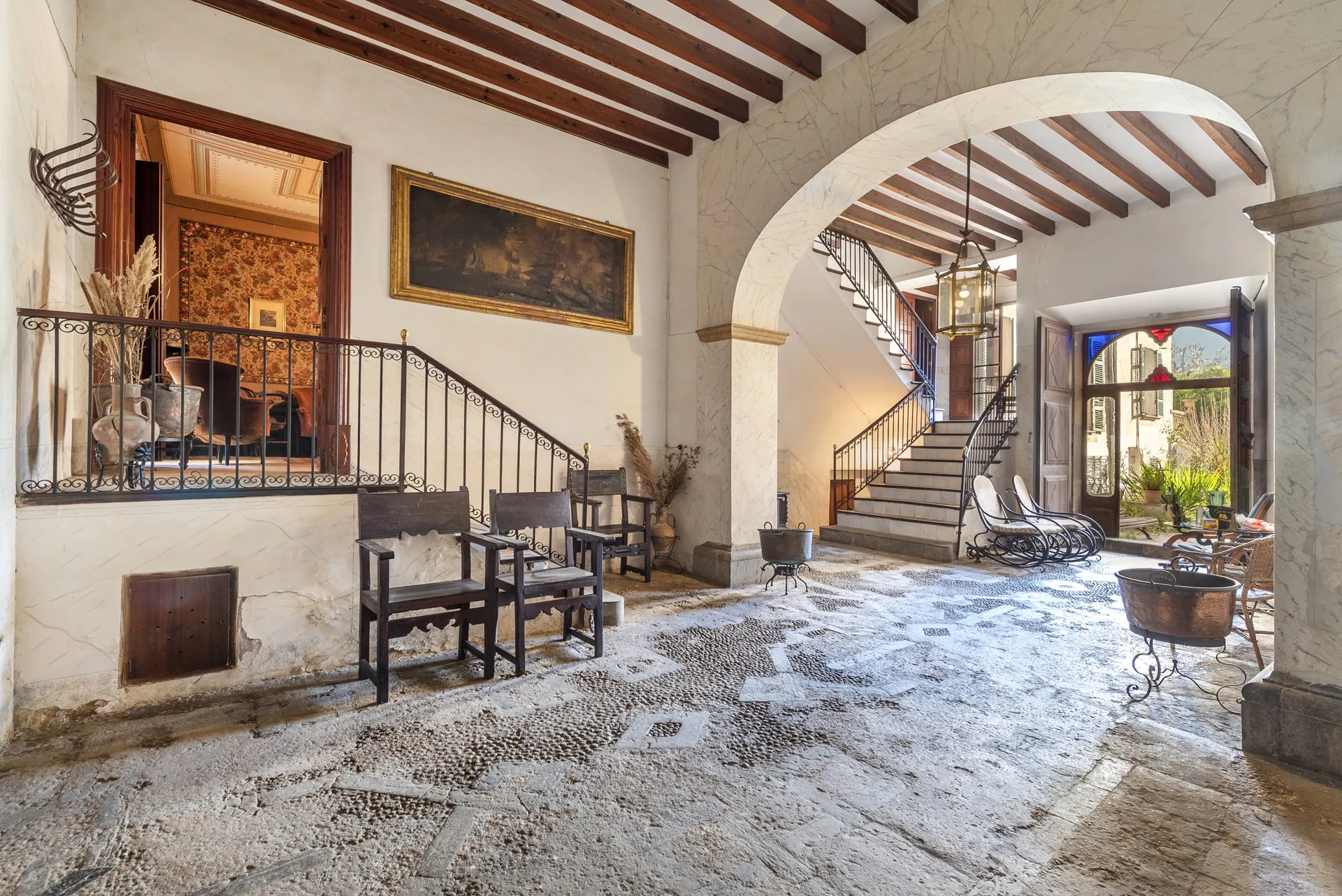 Encantadora casa de pueblo del siglo XIX para renovar-1