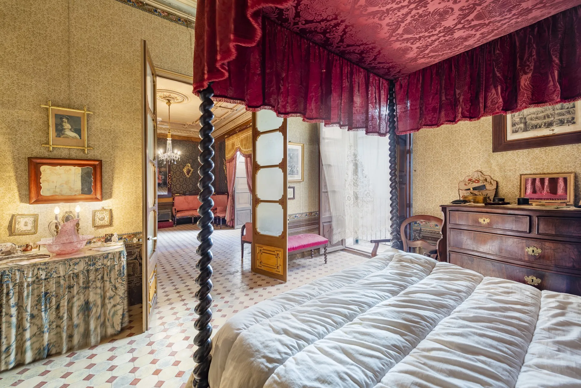 Charmantes, renovierungsbedürftige Stadthaus aus dem 19. Jahrhundert-16