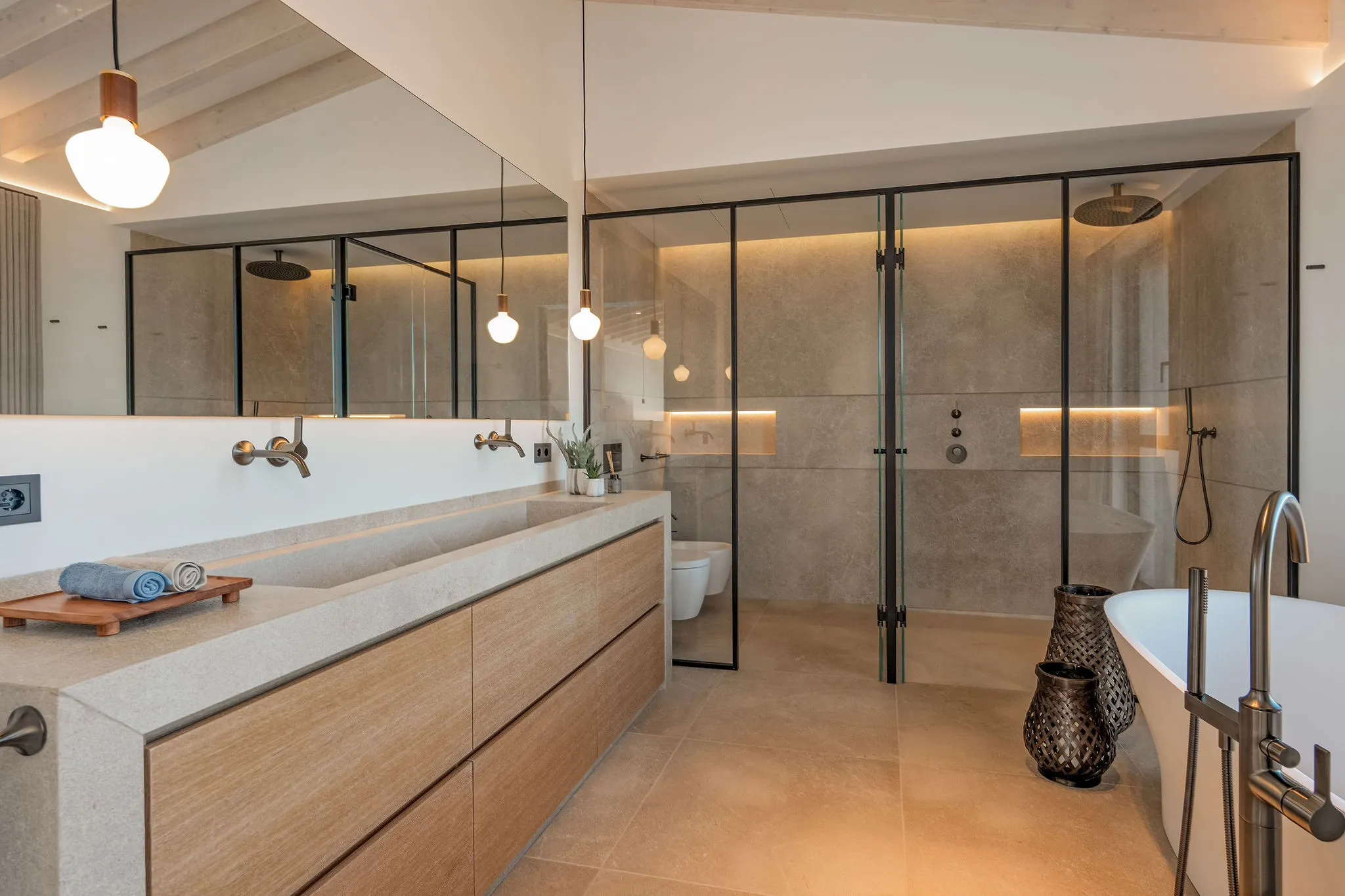 Exclusive new build finca in idyllic location near Cala Llombards-11