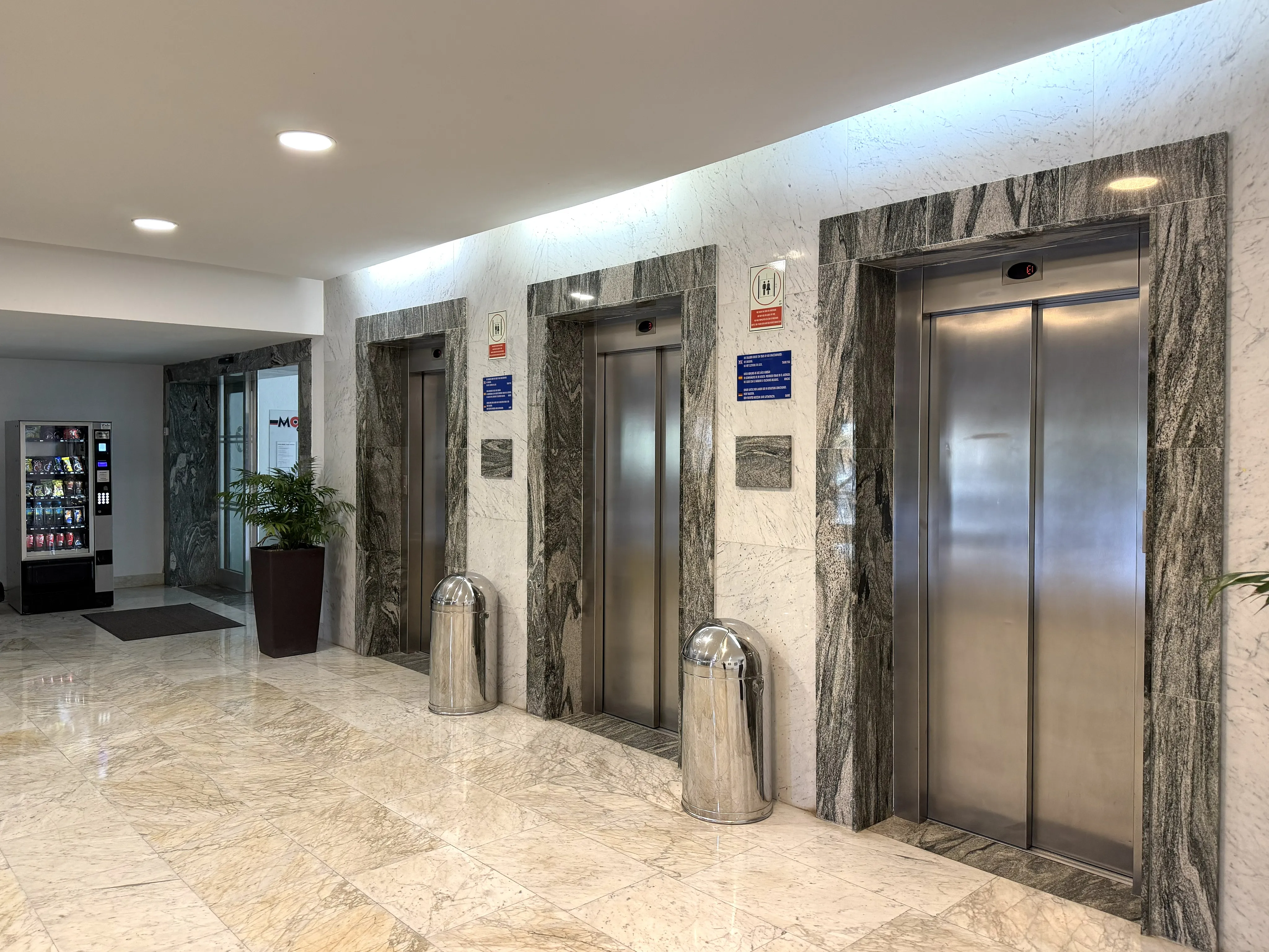 Prächtiges Penthouse in einem Gebäude mit mehreren Aufzügen und hervorragenden Einrichtungen in Puerto Alcudia, Mallorca-9