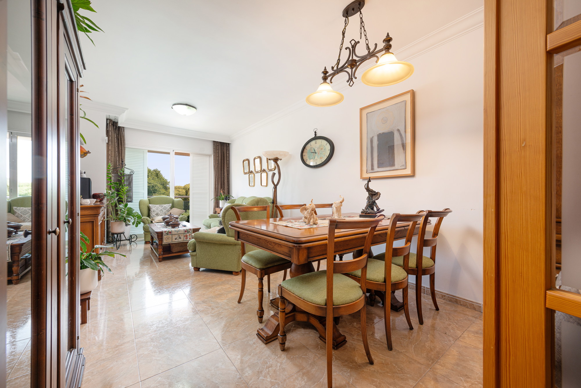 Ruim appartement met 4 slaapkamers, op slechts een steenworp afstand van de oude binnenstad van Alcudia, Mallorca