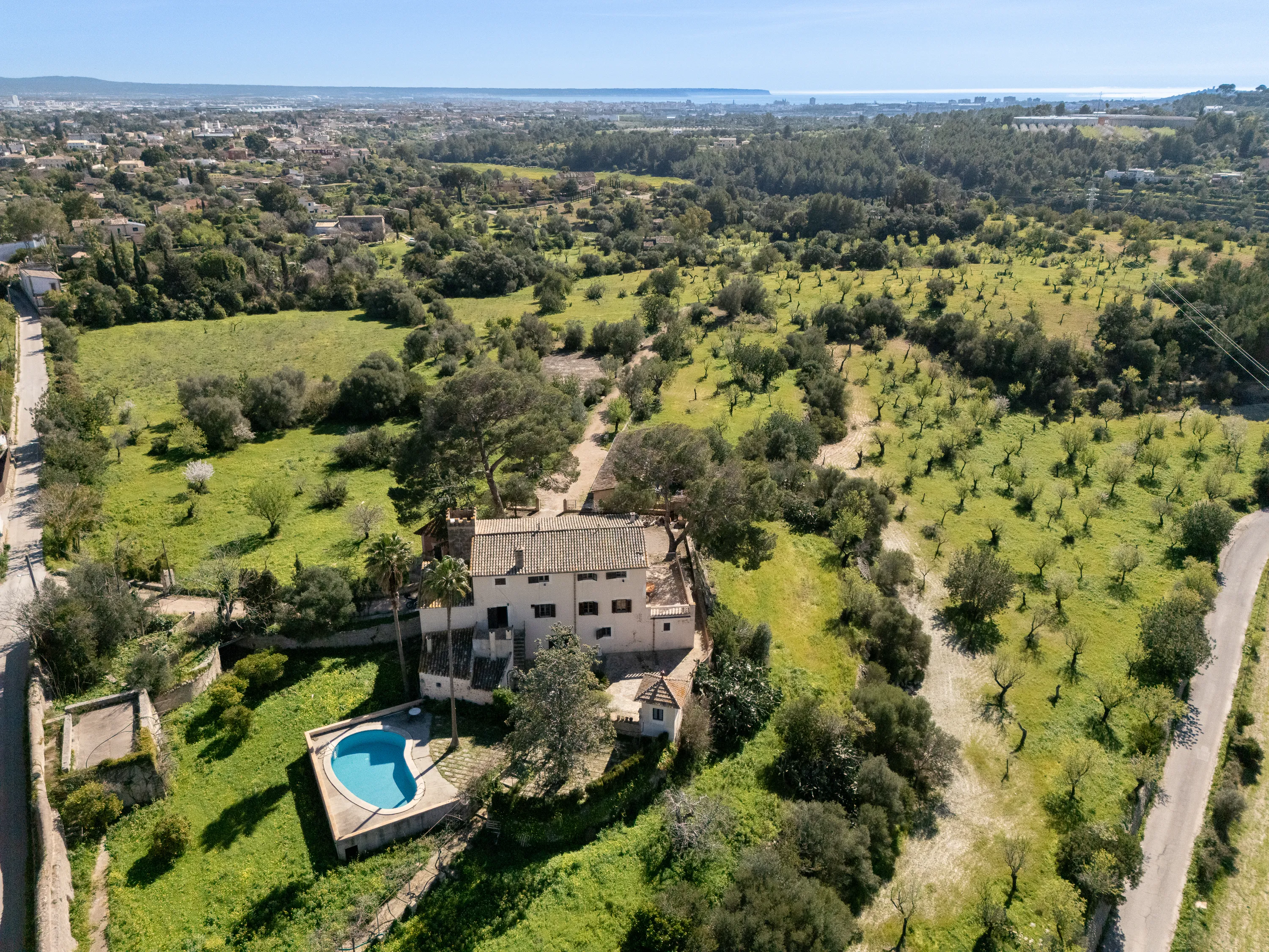 Finca mallorquina con carácter, privacidad y vistas únicas-1