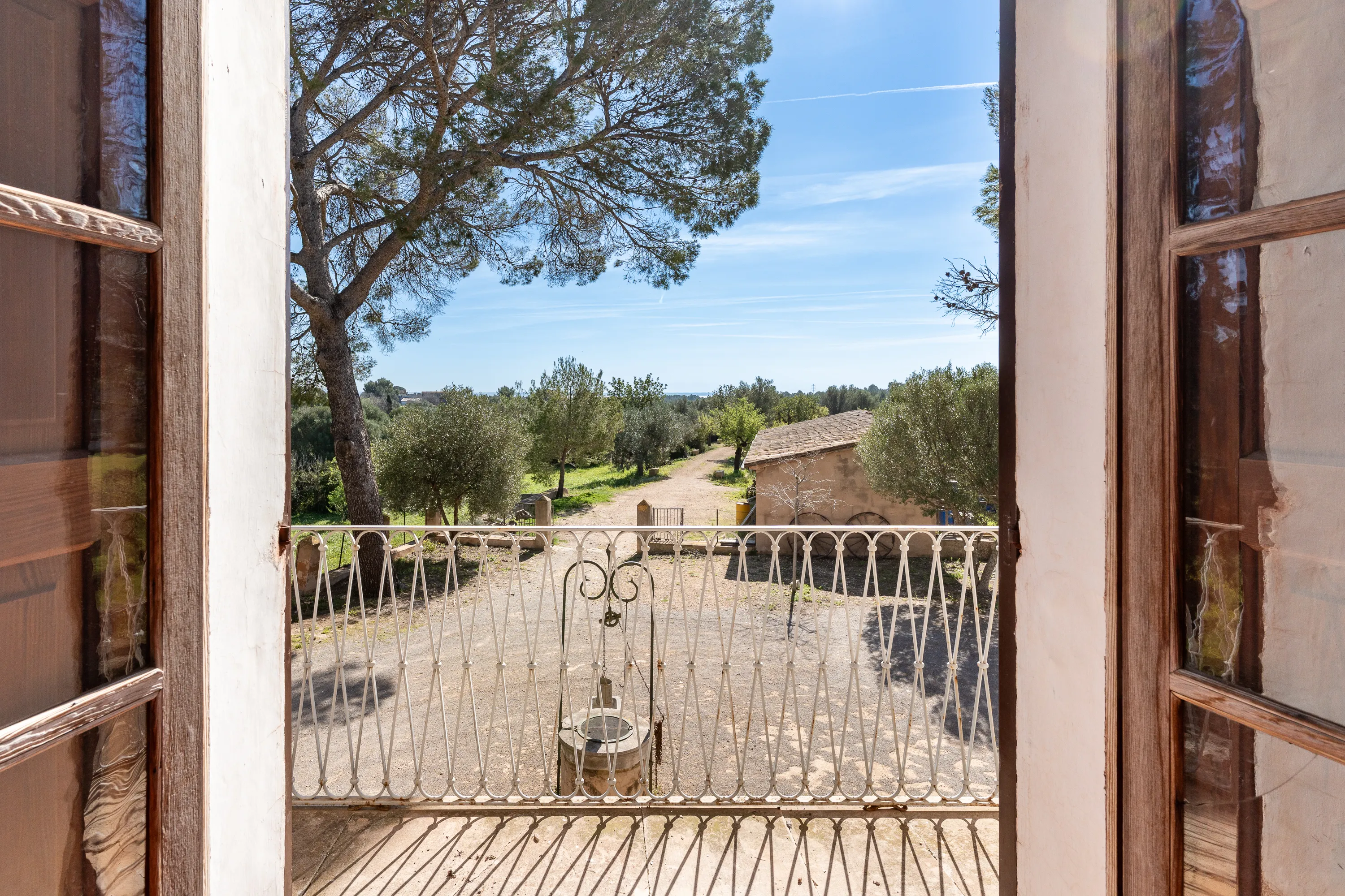 Finca mallorquina con carácter, privacidad y vistas únicas-7