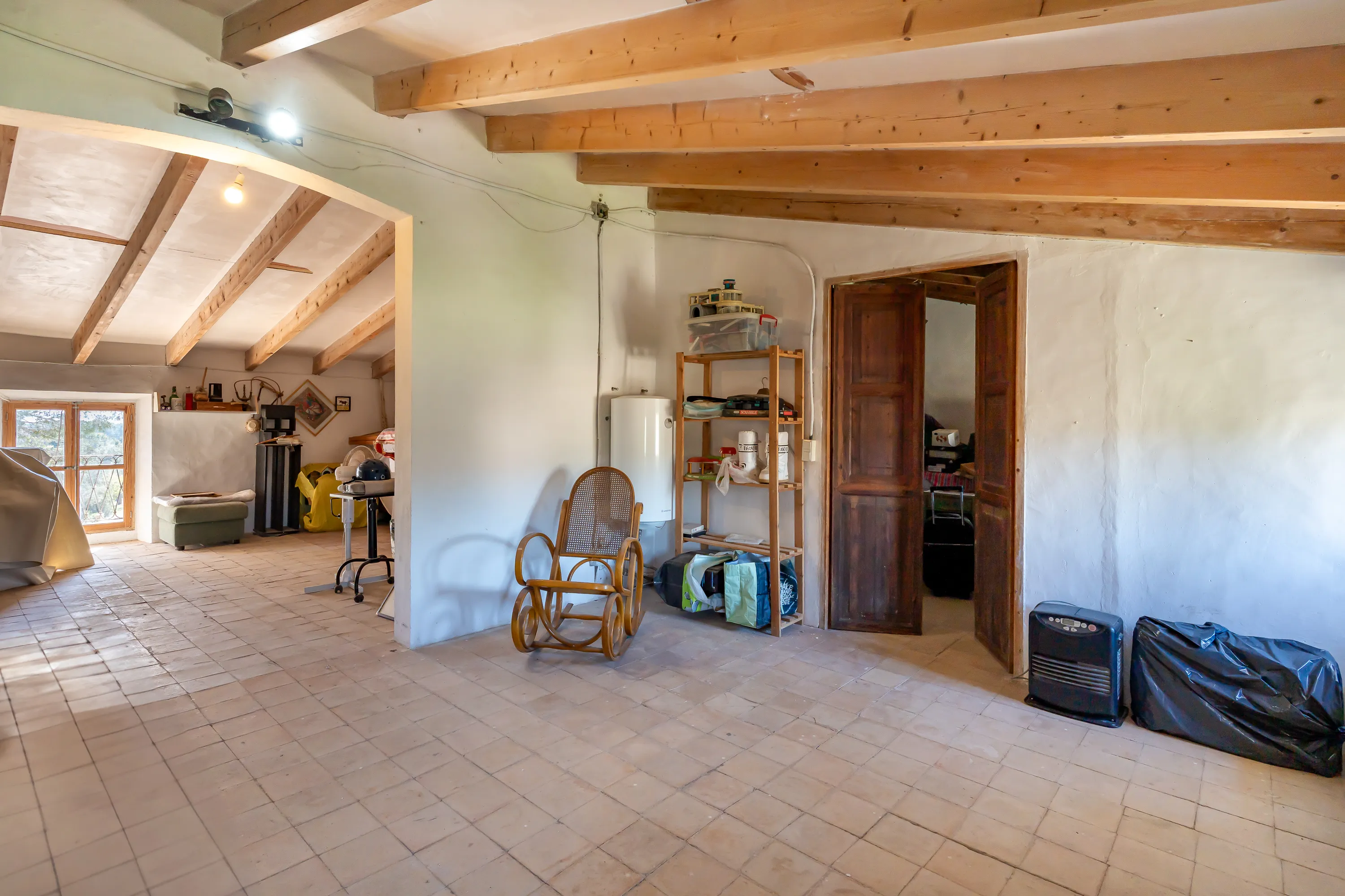 Mallorcinsk finca med karakter, privatliv og unik udsigt-11