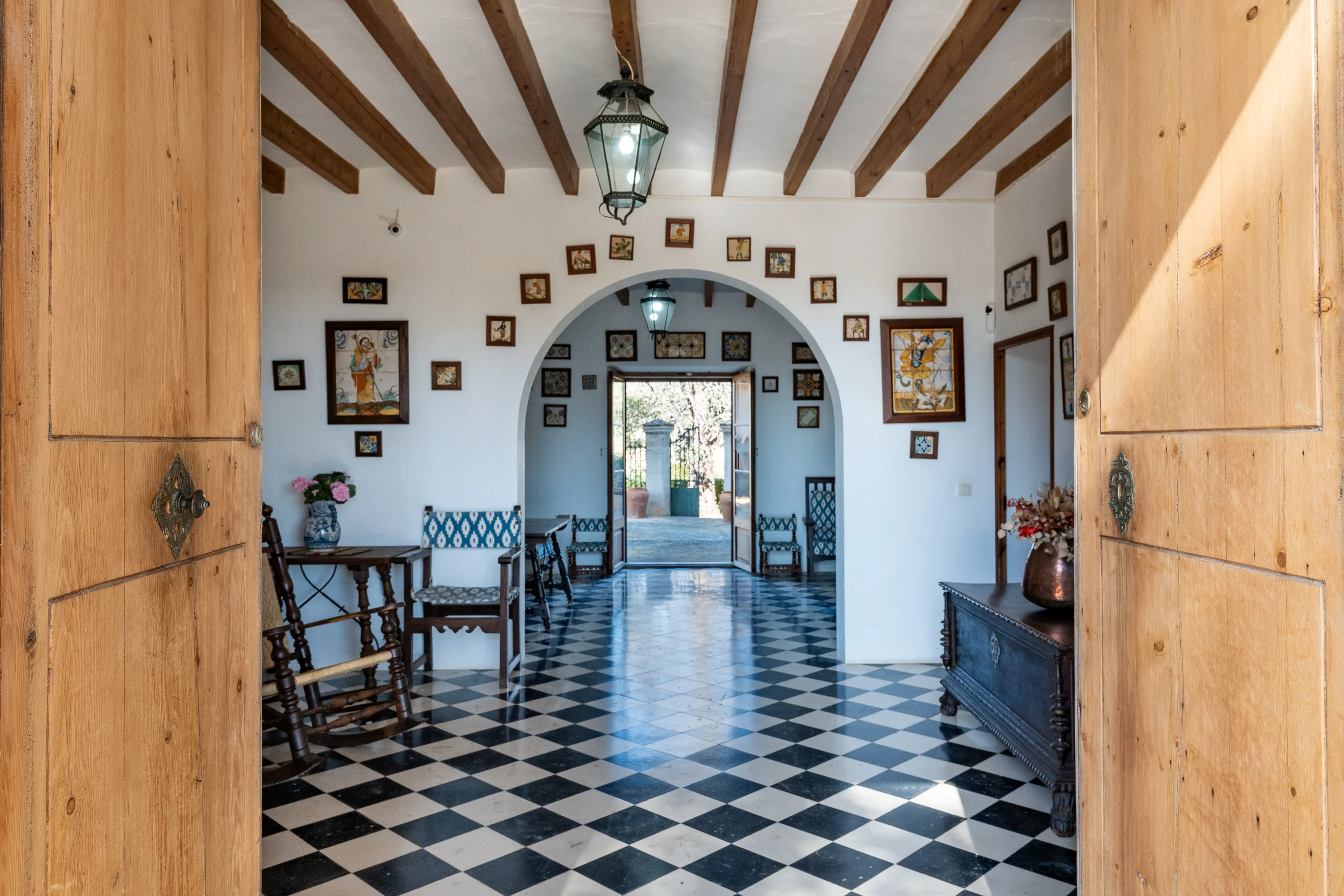 Mallorcinsk finca med karakter, privatliv og unik udsigt-3