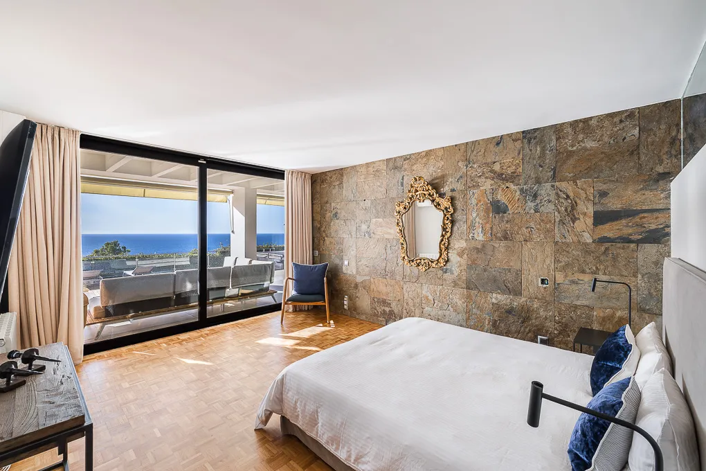 Moderne villa med bedste beliggenhed og fantastisk udsigt over bugten-9