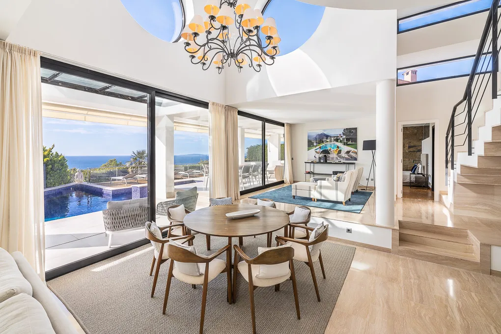 Villa moderna in posizione privilegiata e superba vista sulla baia a Bahia Azul-5