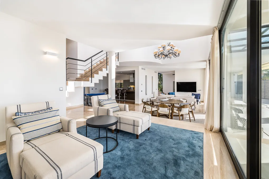 Villa moderna in posizione privilegiata e superba vista sulla baia a Bahia Azul-6