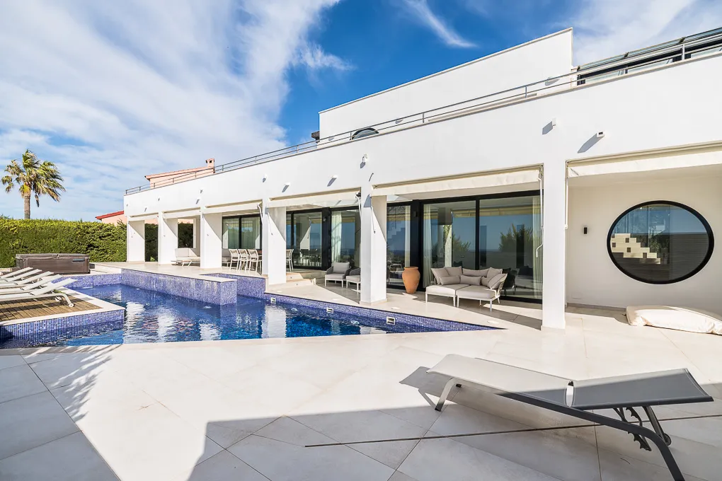 Villa moderna in posizione privilegiata e superba vista sulla baia a Bahia Azul-17