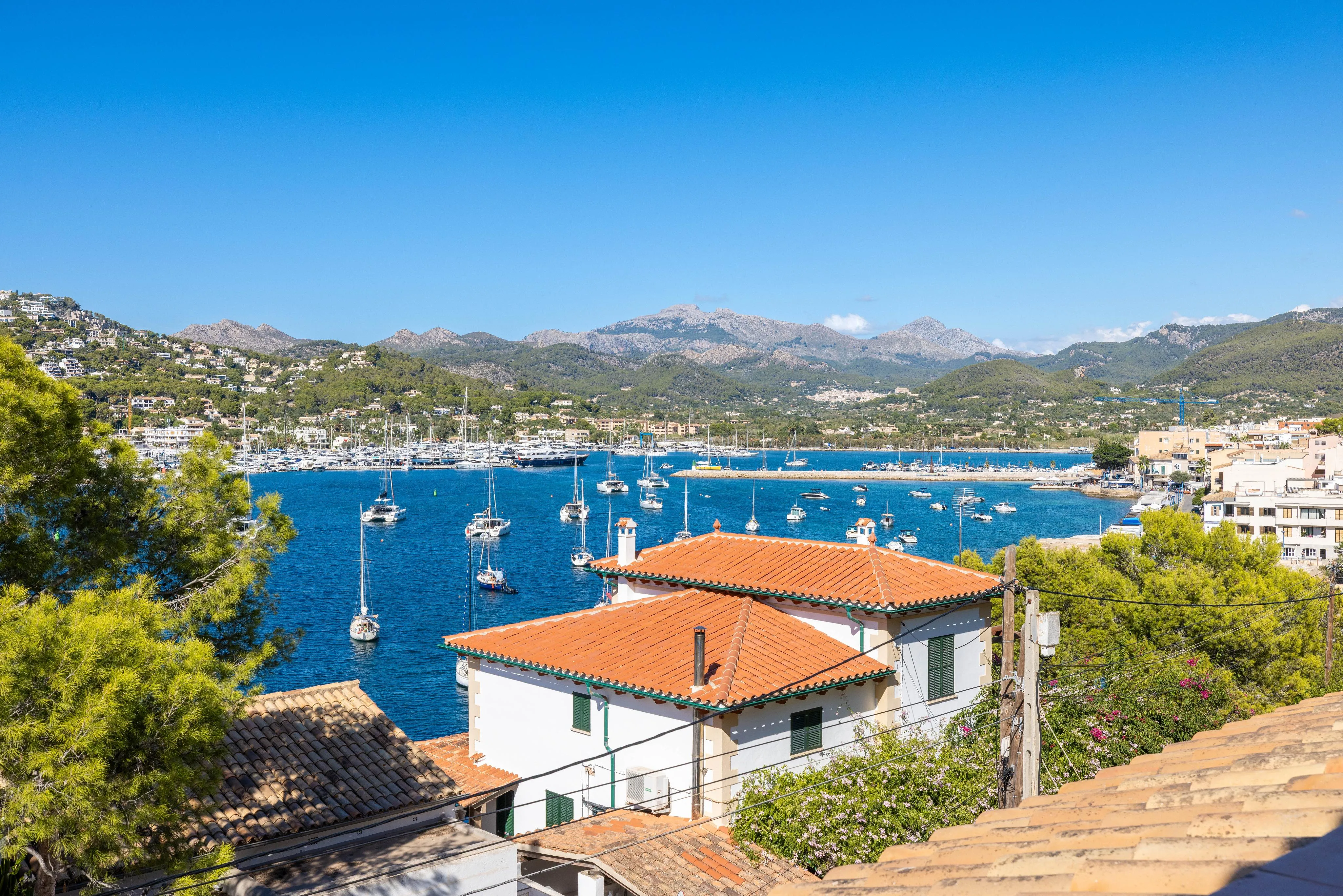 Exclusiu apartament amb encant i vistes panoràmiques-17