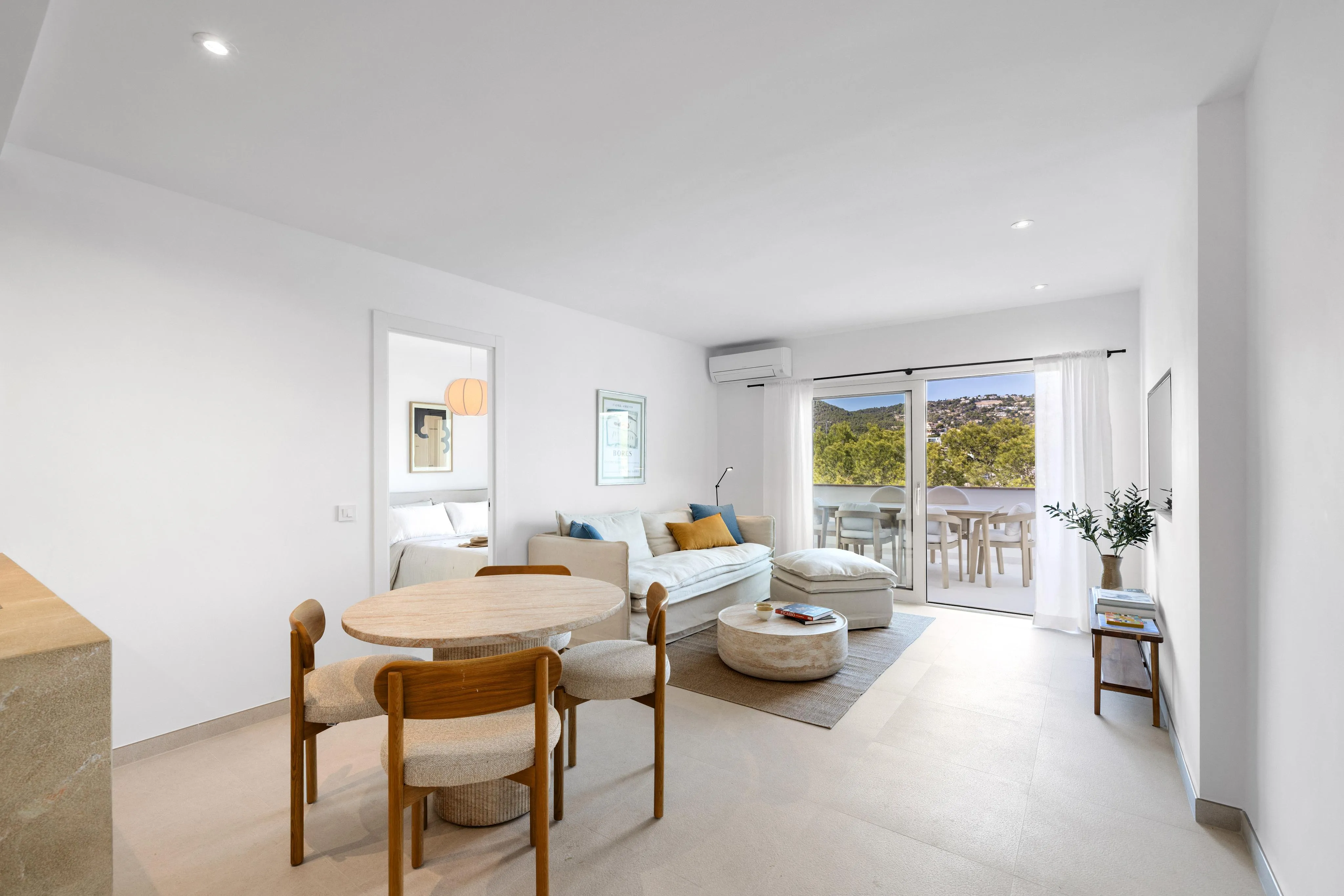 Exclusiu apartament amb encant i vistes panoràmiques-2