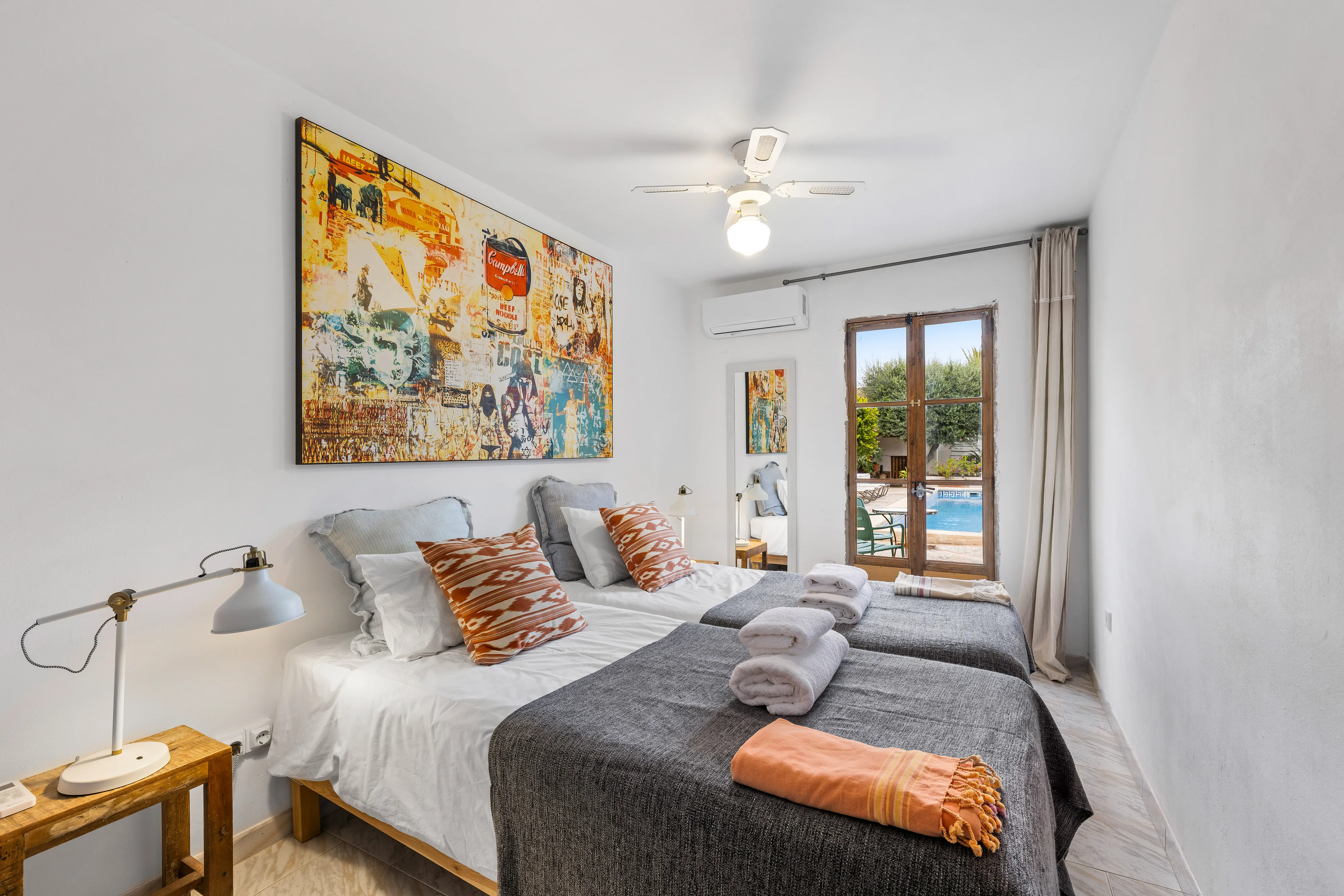 Willa z licencją na wynajem w Son Espanyolet-12