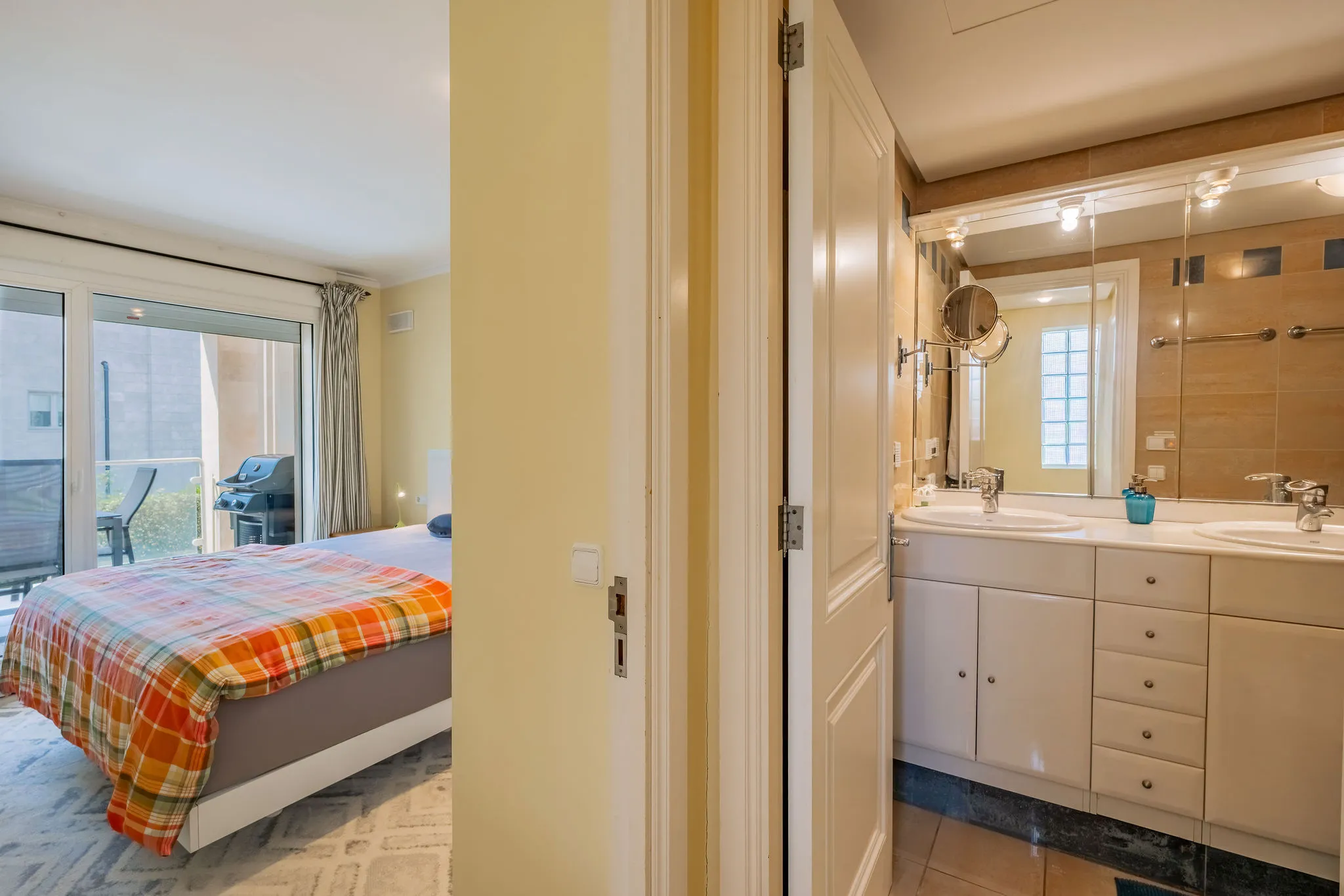 Charmant appartement met gedeeltelijk uitzicht op zee in Cala Figuera-11