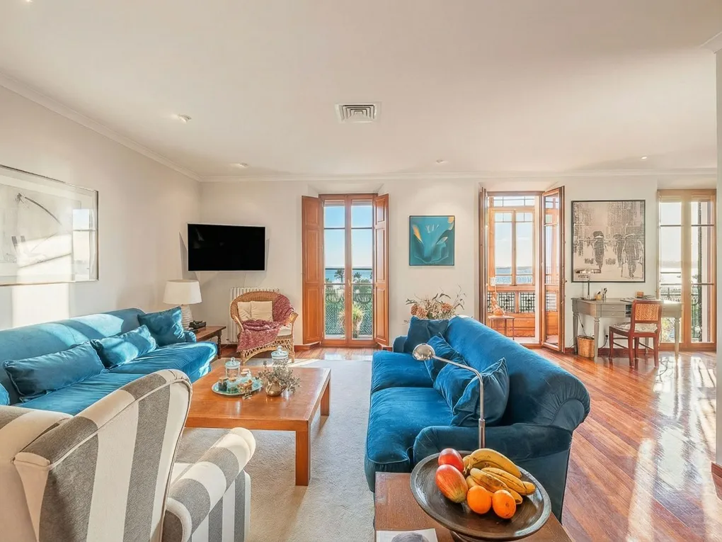 Excepcional apartamento en primera línea de mar con terraza privada en la azotea, ascensor y garaje en Calatrava-8