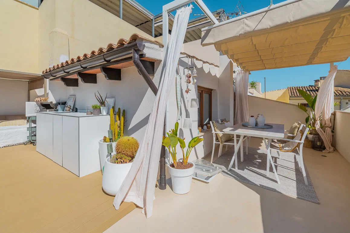 Duplex-Penthouse fußläufig zum Meer in malerischer Altstadtgasse in Calatrava-2