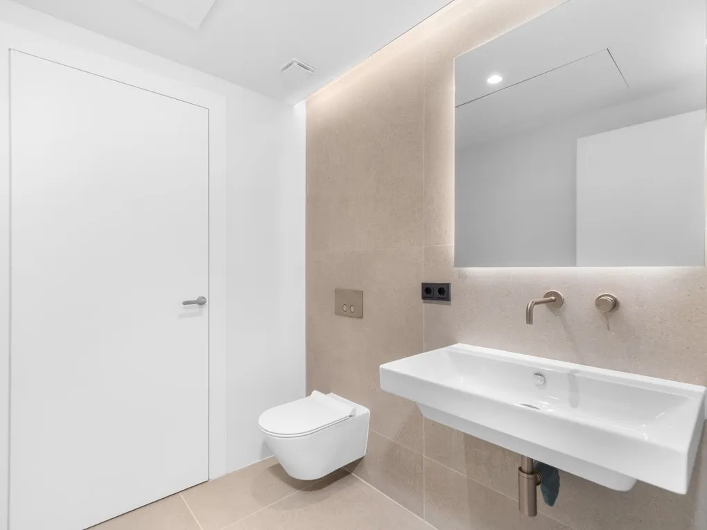 Newly built flat with terrace, parking and communal pool-11