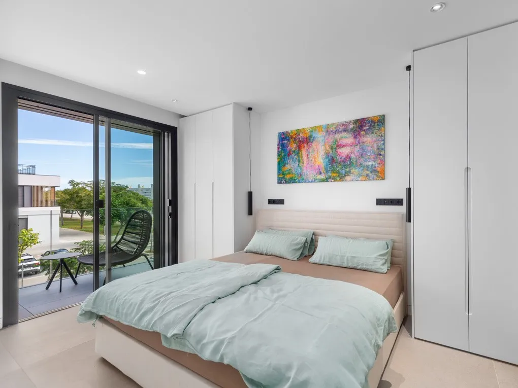 Newly built flat with terrace, parking and communal pool-6