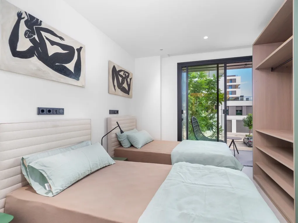 Newly built flat with terrace, parking and communal pool-8