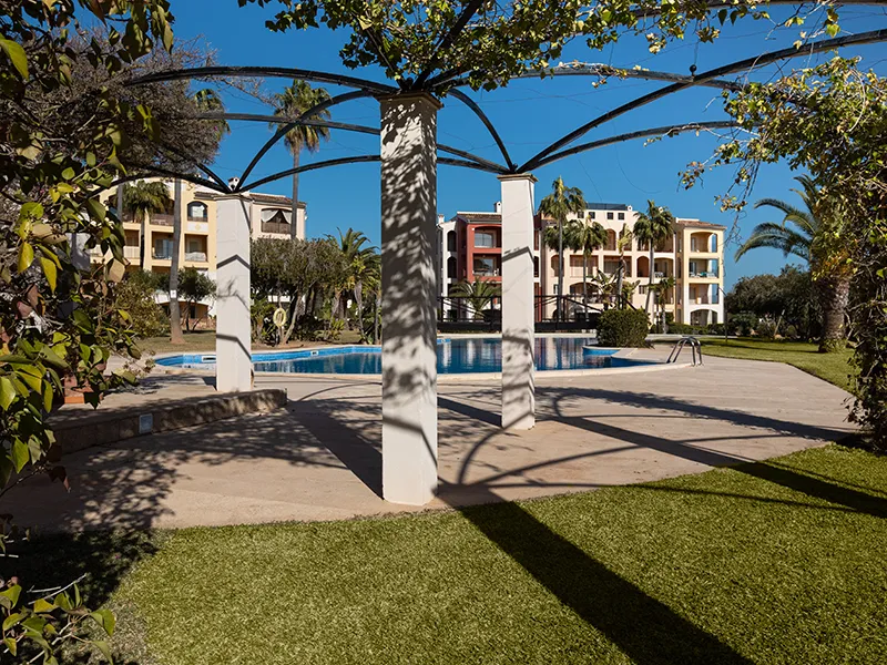 Comfortable apartment beside the golf course-14