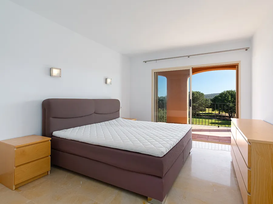 Comfortable apartment beside the golf course-8