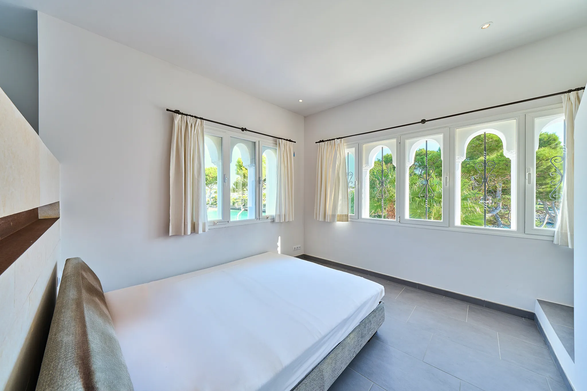 Exclusiva villa en ubicación codiciada con acceso al mar-8