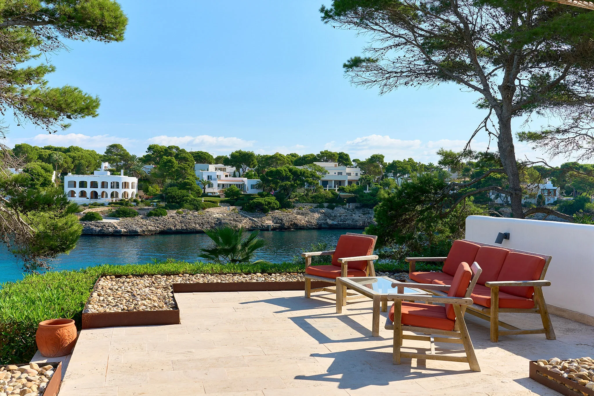 Exclusieve villa op een toplocatie met toegang tot de zee-13