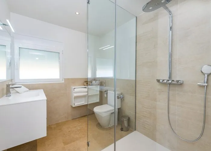 Smuk villa med panoramaudsigt-20