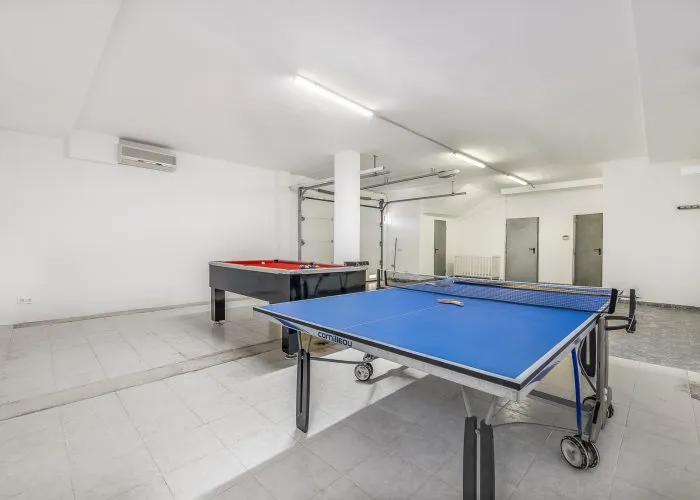 Vacker villa med panoramautsikt-22