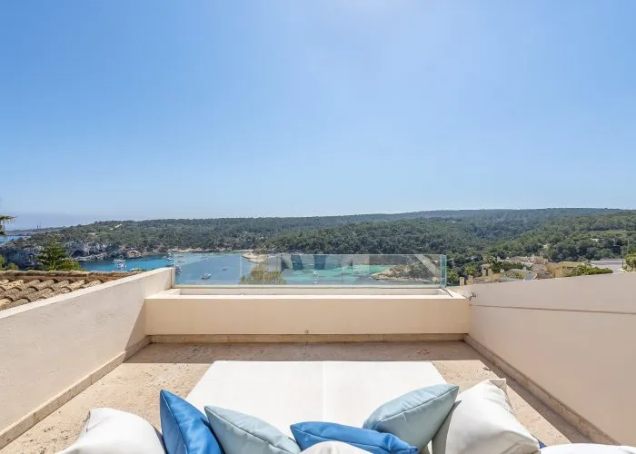 Smuk villa med panoramaudsigt-18