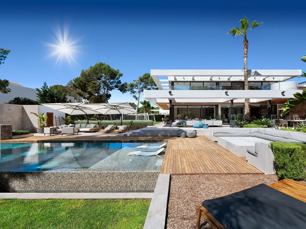 Luxe villa direct aan de golfbaan-1