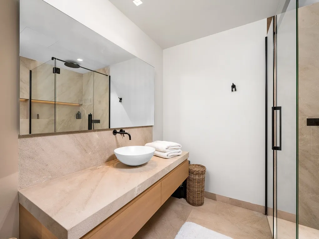 Luxe villa direct aan de golfbaan-16