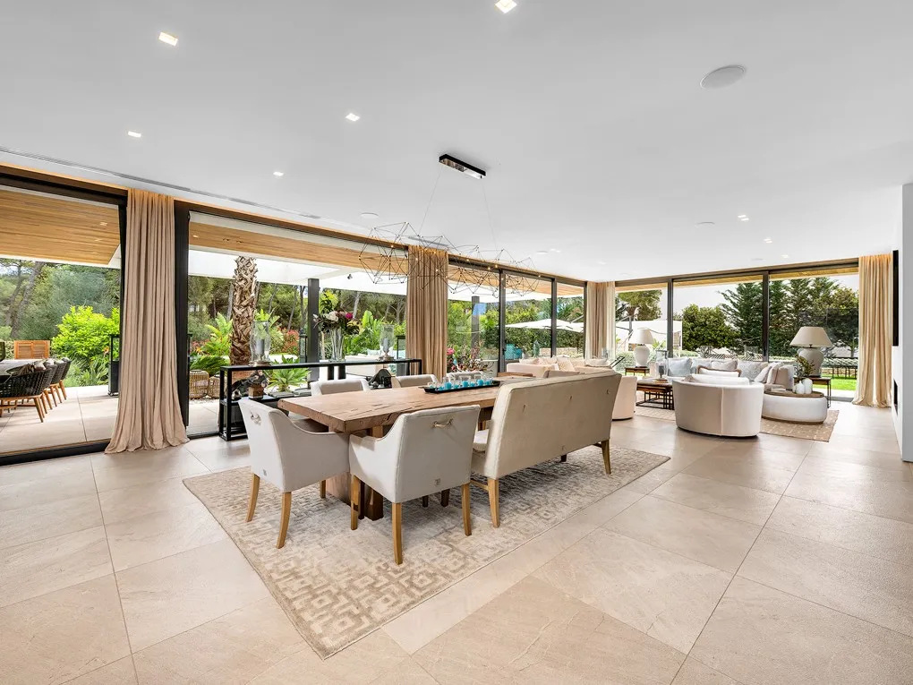 Luxe villa direct aan de golfbaan-4